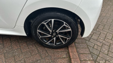 Toyota Yaris 1.5 Hybrid Design 5dr CVT Hybrid Hatchback